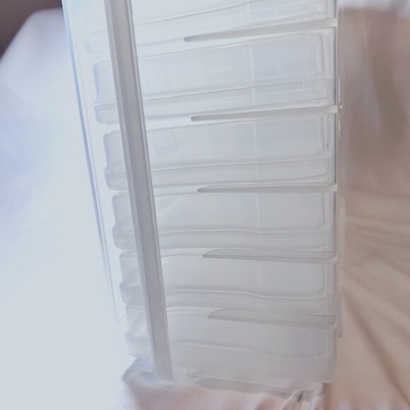 Iris Large Photo & Craft Keeper-NWT-Clear/16 Small In 1 Large - Picture 3 of 11